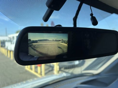 Used 2018 Chevrolet Express 2500 w/ Driver Convenience Package image 25