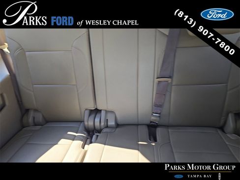 Used 2020 Chevrolet Suburban LT image 18