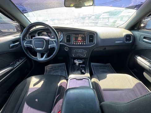 Used 2015 Dodge Charger SXT RWD image 23