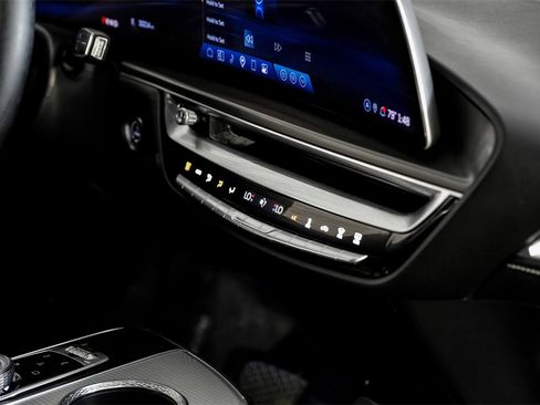 Used 2024 Cadillac Lyriq Tech image 26