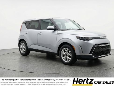 Used 2025 Kia Soul LX w/ LX Technology Package image 1