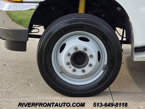 Used 2001 Ford F450 Lariat RWD image 23