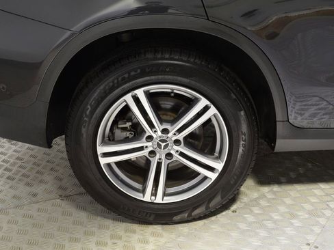 Used 2021 Mercedes-Benz GLC 300 4MATIC image 38