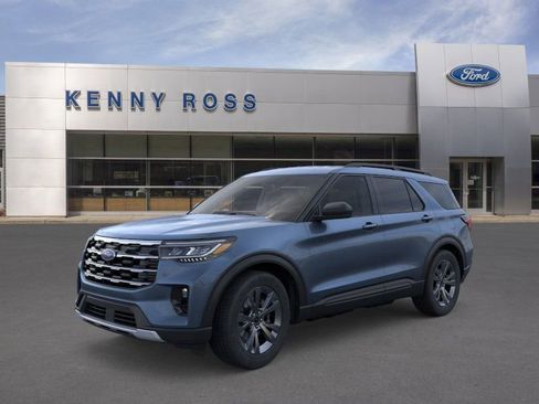 New 2026 Ford Explorer Active w/ Active Comfort Package image 2