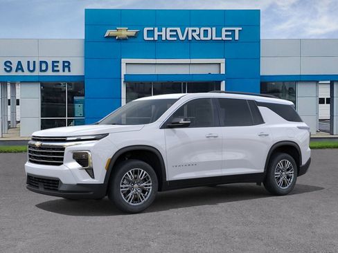 New 2026 Chevrolet Traverse LT image 2