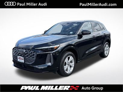 Used 2025 Audi Q5 Premium w/ Convenience Package