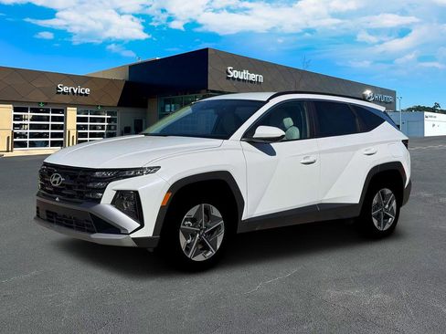 New 2026 Hyundai Tucson SEL image 2