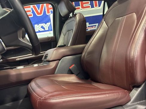 Used 2024 Ford Expedition Limited image 14