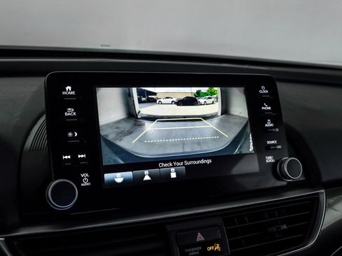Used 2018 Honda Accord Sport image 19