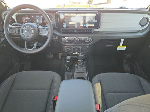 New 2026 Jeep Gladiator Sport image 9