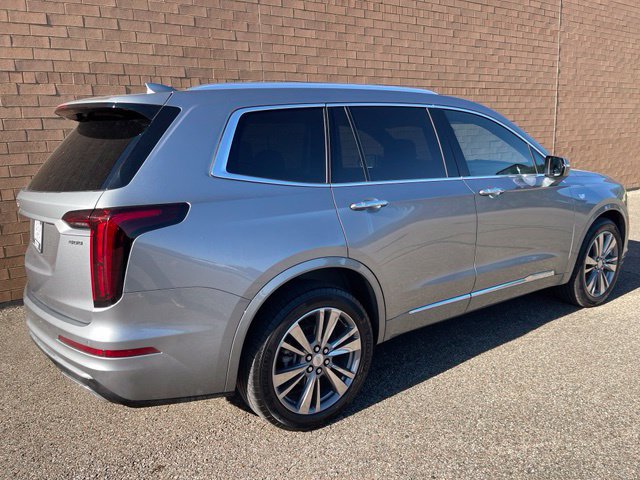 Used 2025 Cadillac XT6 Premium Luxury AWD/4WD image 3