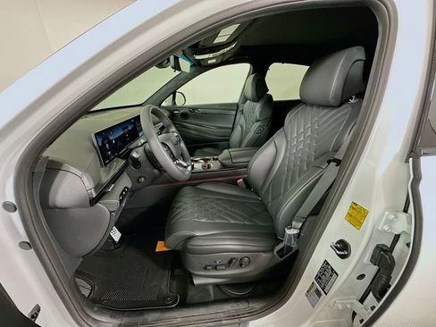 New 2026 Genesis GV80 3.5T e-SC image 16