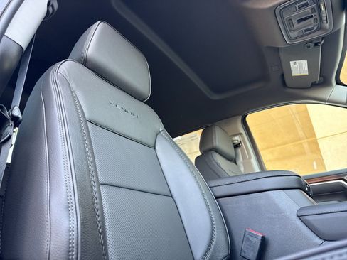 New 2026 GMC Sierra 2500 Denali AWD/4WD image 16