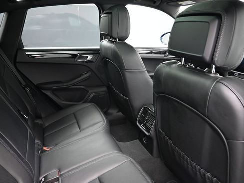 Certified 2026 Porsche Macan Turbo AWD/4WD image 7