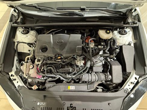Certified 2025 Toyota Camry SE FWD image 10