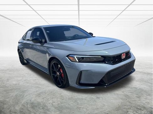 Used 2025 Honda Civic Type R image 2