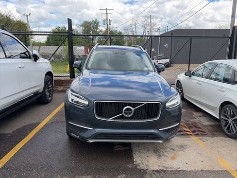 Used 2019 Volvo XC90 T6 Momentum w/ Advanced Package AWD/4WD image 2