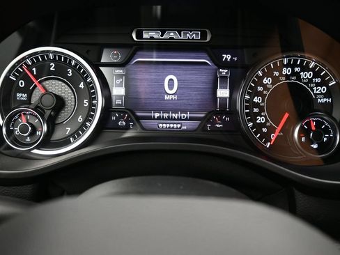 Used 2021 RAM 1500 Big Horn AWD/4WD image 16