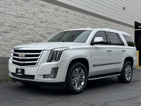 Used 2016 Cadillac Escalade 2WD image 14