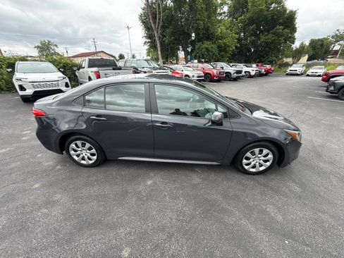 Used 2024 Toyota Corolla LE FWD image 1
