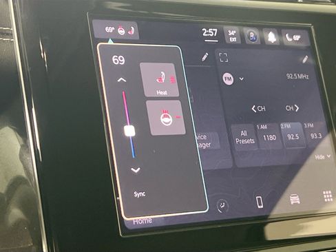 Used 2023 Jeep Grand Cherokee Laredo w/ Luxury Tech Group I image 19