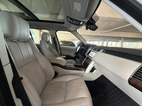 Used 2017 Land Rover Range Rover HSE AWD/4WD image 14