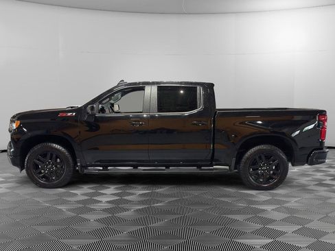 Used 2024 Chevrolet Silverado 1500 RST w/ Convenience Package II AWD/4WD image 2