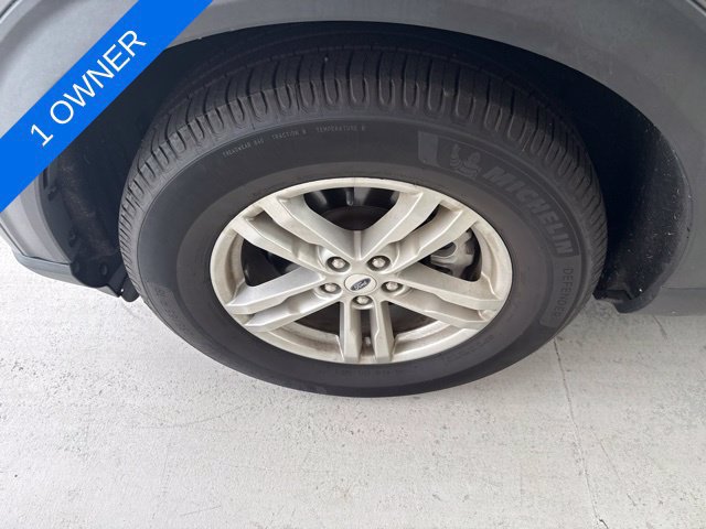 Used 2021 Ford Explorer XLT w/ Equipment Group 202A RWD image 12