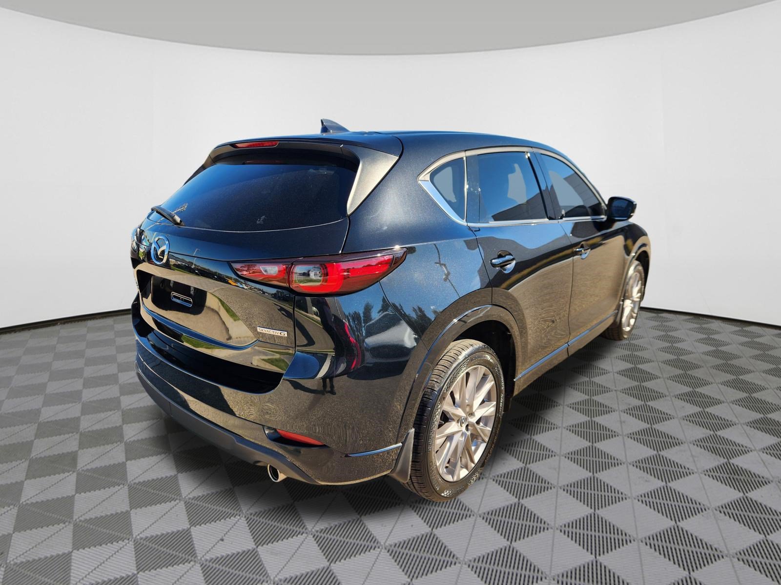 Certified 2024 MAZDA CX-5 AWD 2.5 S w/ Premium Plus Pkg image 4