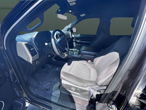 Used 2019 Ford Expedition Max XLT image 32