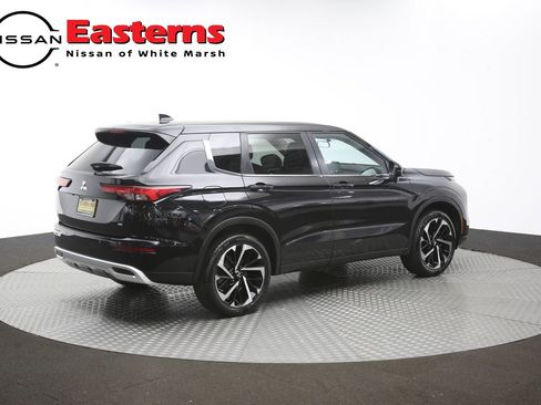 Used 2024 Mitsubishi Outlander AWD image 41