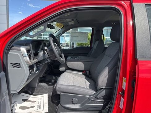 New 2025 Ford F250 XL w/ XL Off-Road Package image 16