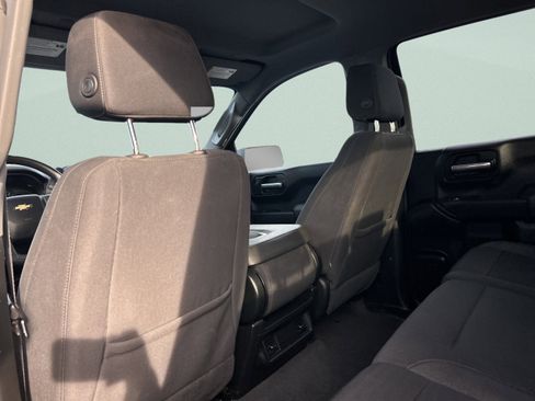 Used 2022 Chevrolet Silverado 1500 Custom image 16