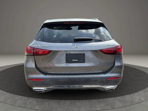 Used 2021 Mercedes-Benz GLA 250 4MATIC w/ Premium Package image 6