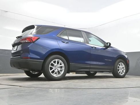 Used 2022 Chevrolet Equinox LS AWD/4WD image 43
