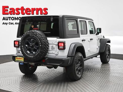 Used 2023 Jeep Wrangler Unlimited w/ Cold Weather Group AWD/4WD image 5