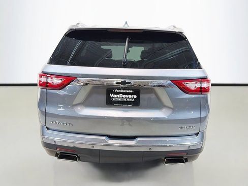 Used 2020 Chevrolet Traverse Premier FWD image 8