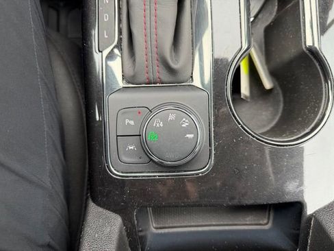 Certified 2022 Chevrolet Blazer RS AWD/4WD image 24
