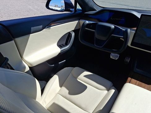 Used 2023 Tesla Model S Standard Range AWD/4WD image 14