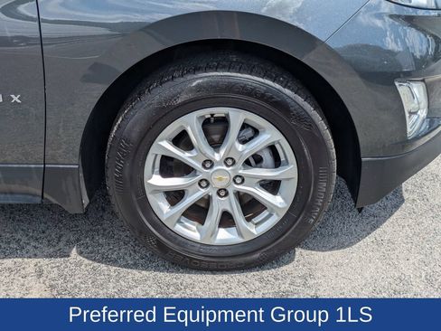 Used 2019 Chevrolet Equinox LS w/ LS Convenience Package FWD image 11