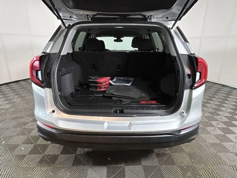 Used 2022 GMC Terrain SLE AWD/4WD image 27