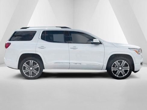 Used 2017 GMC Acadia Denali w/ Technology Package AWD/4WD image 10