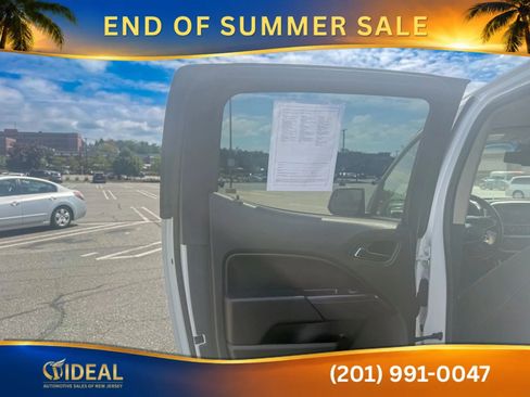 Used 2022 Chevrolet Colorado LT w/ LT Convenience Package AWD/4WD image 21
