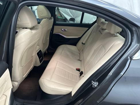 Used 2020 BMW 330i Sedan w/ Driving Assistance Package RWD image 25