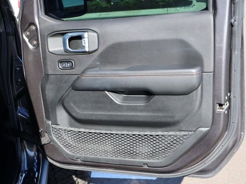 Used 2021 Jeep Gladiator Mojave AWD/4WD image 13