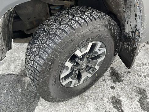 Certified 2021 Toyota Tacoma TRD Off-Road image 10