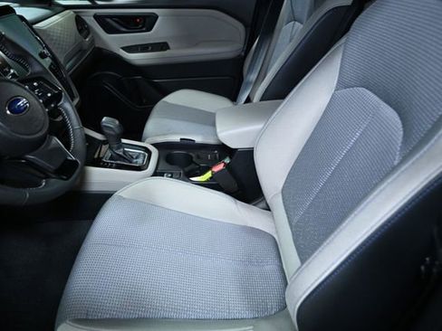 Used 2025 Subaru Forester Premium image 19
