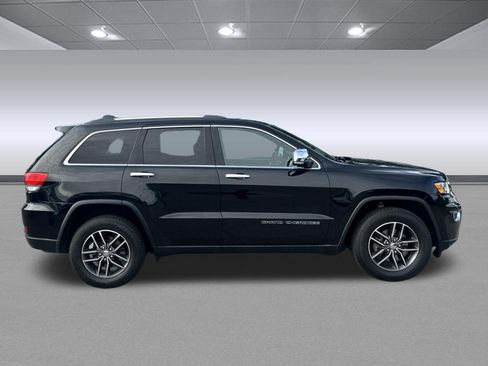 Used 2017 Jeep Grand Cherokee Limited AWD/4WD image 2