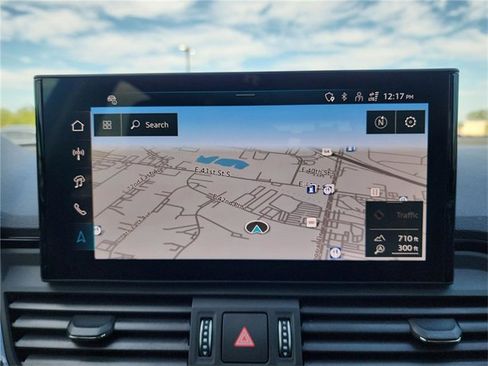 Certified 2025 Audi Q5 2.0T Premium Plus w/ Premium Plus Package image 18