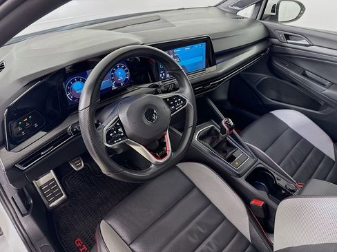 Used 2022 Volkswagen GTI SE image 9